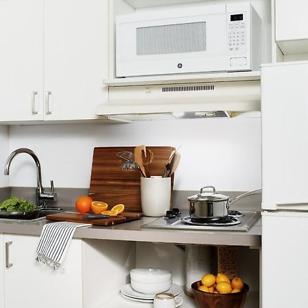 Intown Suites Extended Stay Raleigh Nc- Capital Blvd Экстерьер фото