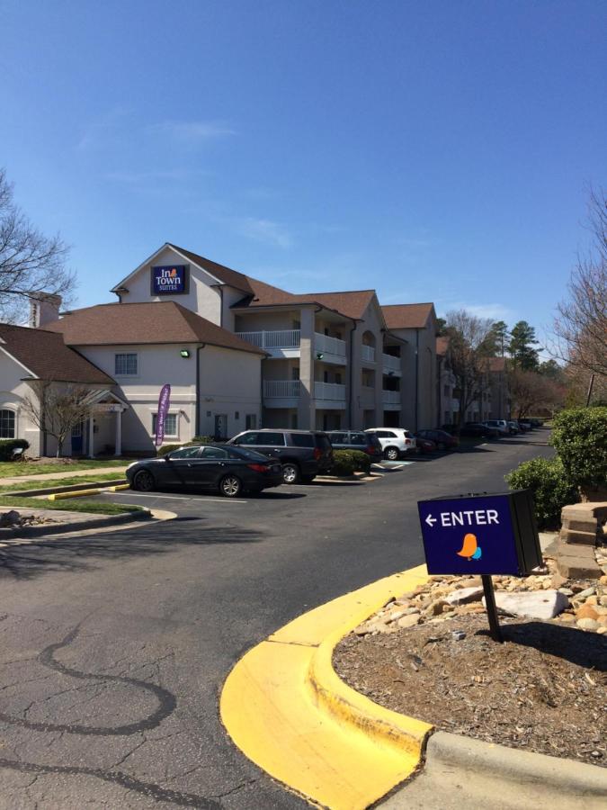 Intown Suites Extended Stay Raleigh Nc- Capital Blvd Экстерьер фото