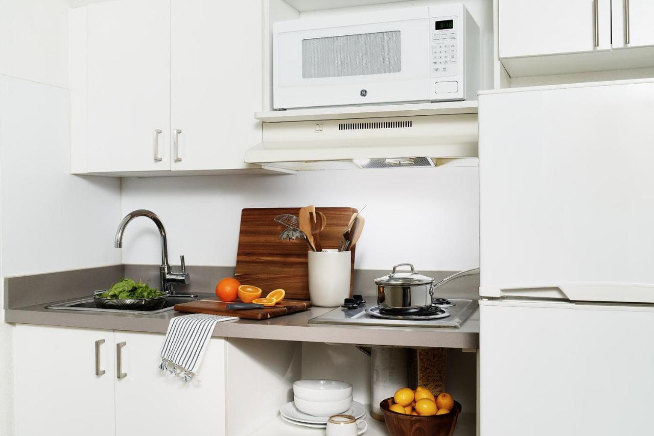 Intown Suites Extended Stay Raleigh Nc- Capital Blvd Экстерьер фото